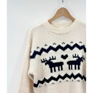 H&M Womens Medium Reindeer Heart Love Sweater Cottagecore Cozy Warm Holiday